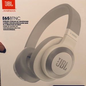 Brand new in box noise canceling JBL E65BTNC